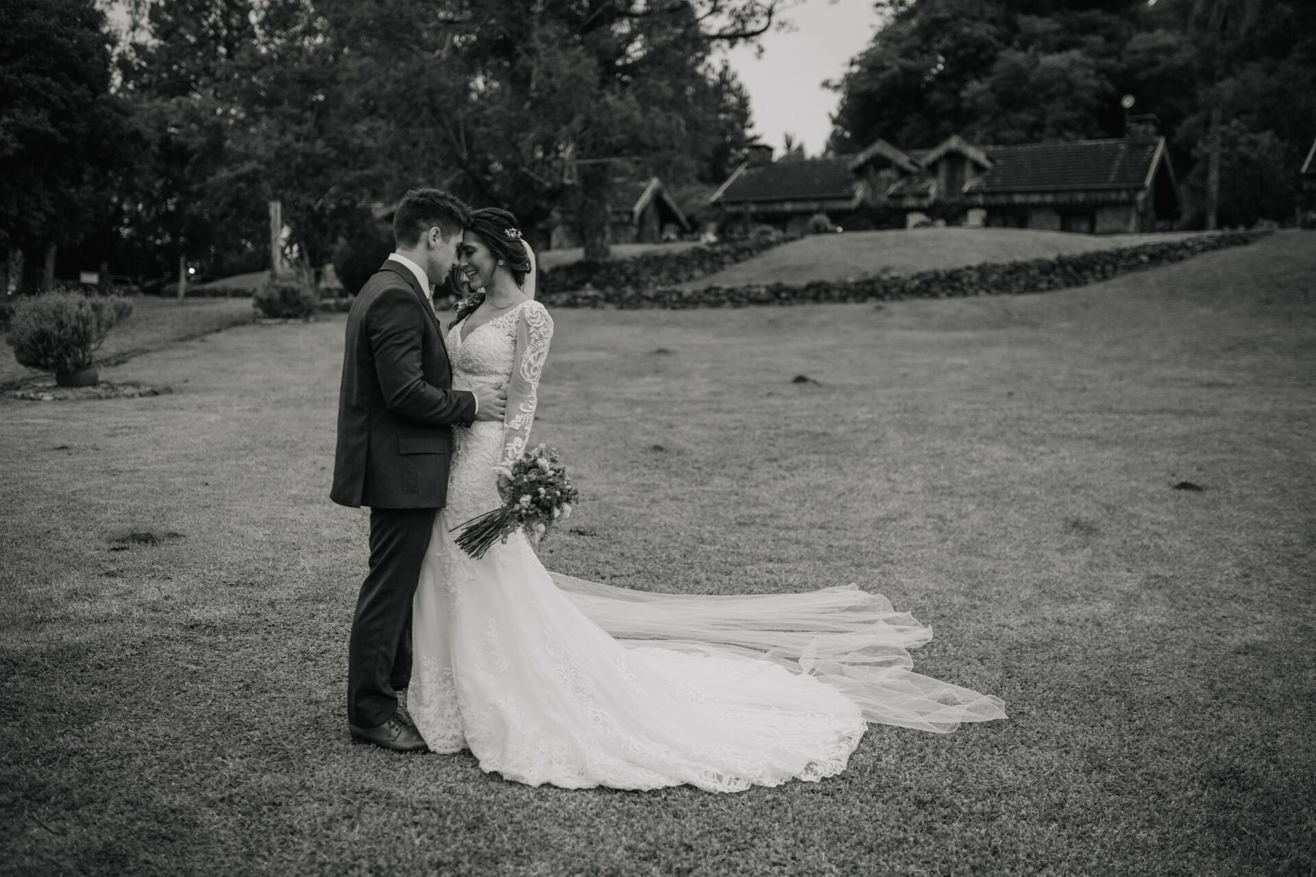 Foto Casamento e Jéssica & Matheus na Estalagem La Hacienda Foto Casamento e Jéssica & Matheus na Estalagem La Hacienda - Imagem 100