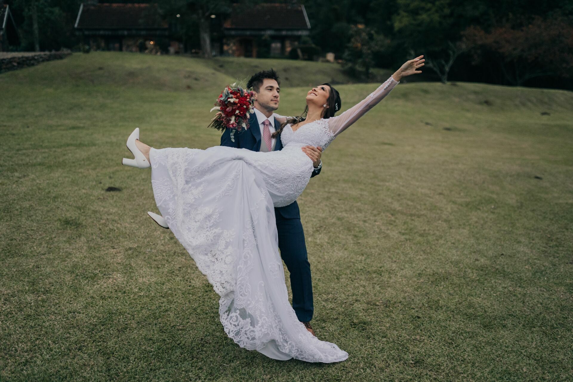 Foto Casamento e Jéssica & Matheus na Estalagem La Hacienda Foto Casamento e Jéssica & Matheus na Estalagem La Hacienda - Imagem 102